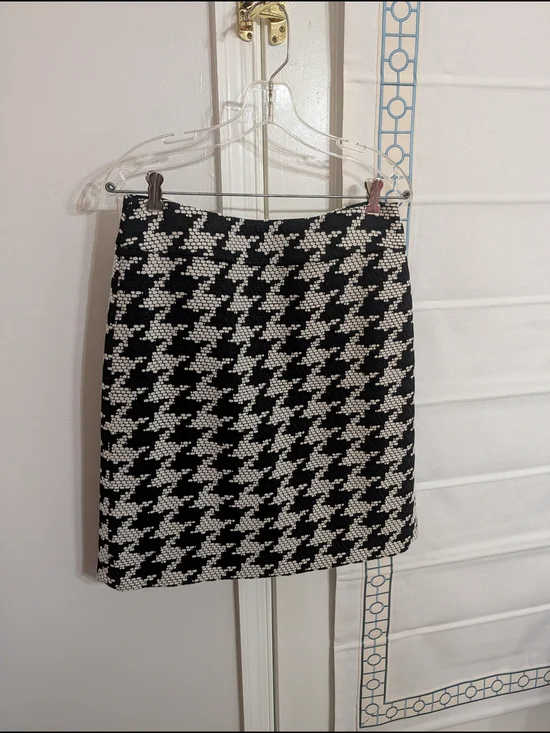 Talbots Black and White Houndstooth Mini Skirt - Picture 1 of 5